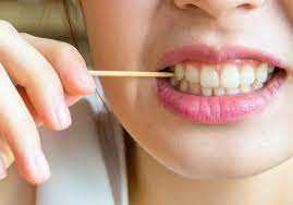 استفاده ار خلال دندان خوب است یا بد؟